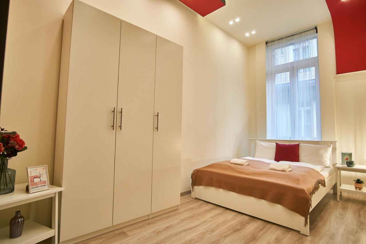 F4 Design Apartment- 布达佩斯 外观 照片