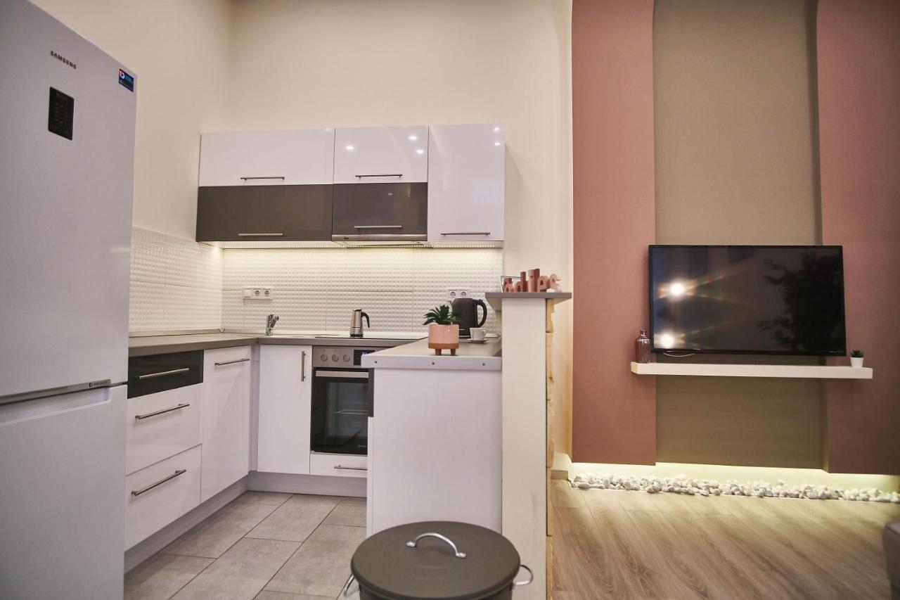 F4 Design Apartment- 布达佩斯 外观 照片