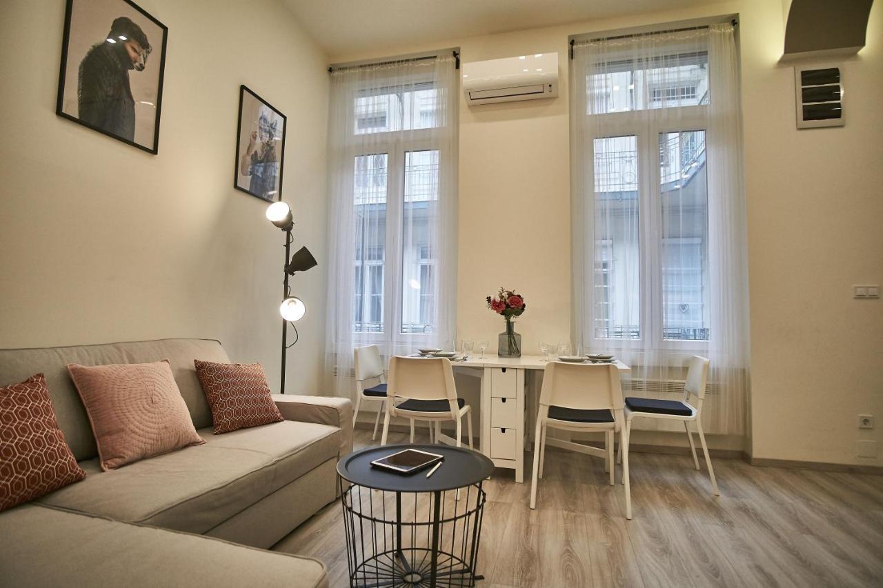 F4 Design Apartment- 布达佩斯 外观 照片